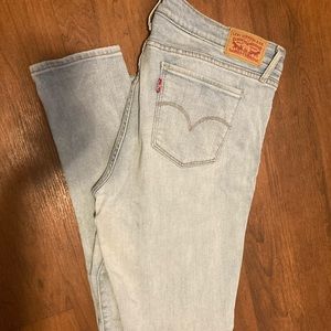 Levi’s skinny jeans